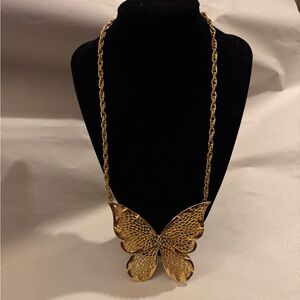 Elegant Vintage Gold Toned Butterfly Pendant Necklace